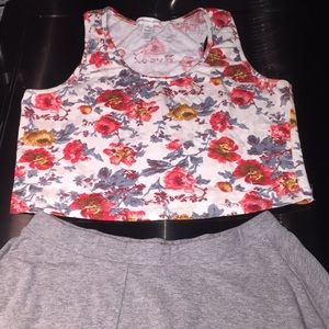 AMBIANCE Women’s Floral Crop